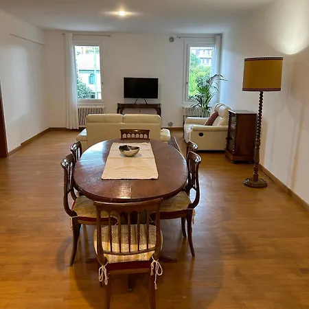 La Maison *