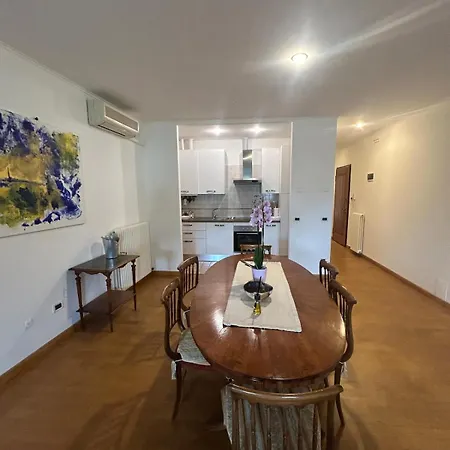 Apartment La Maison